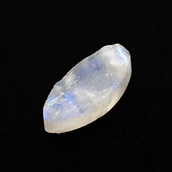 white_labradorite_4_3.png